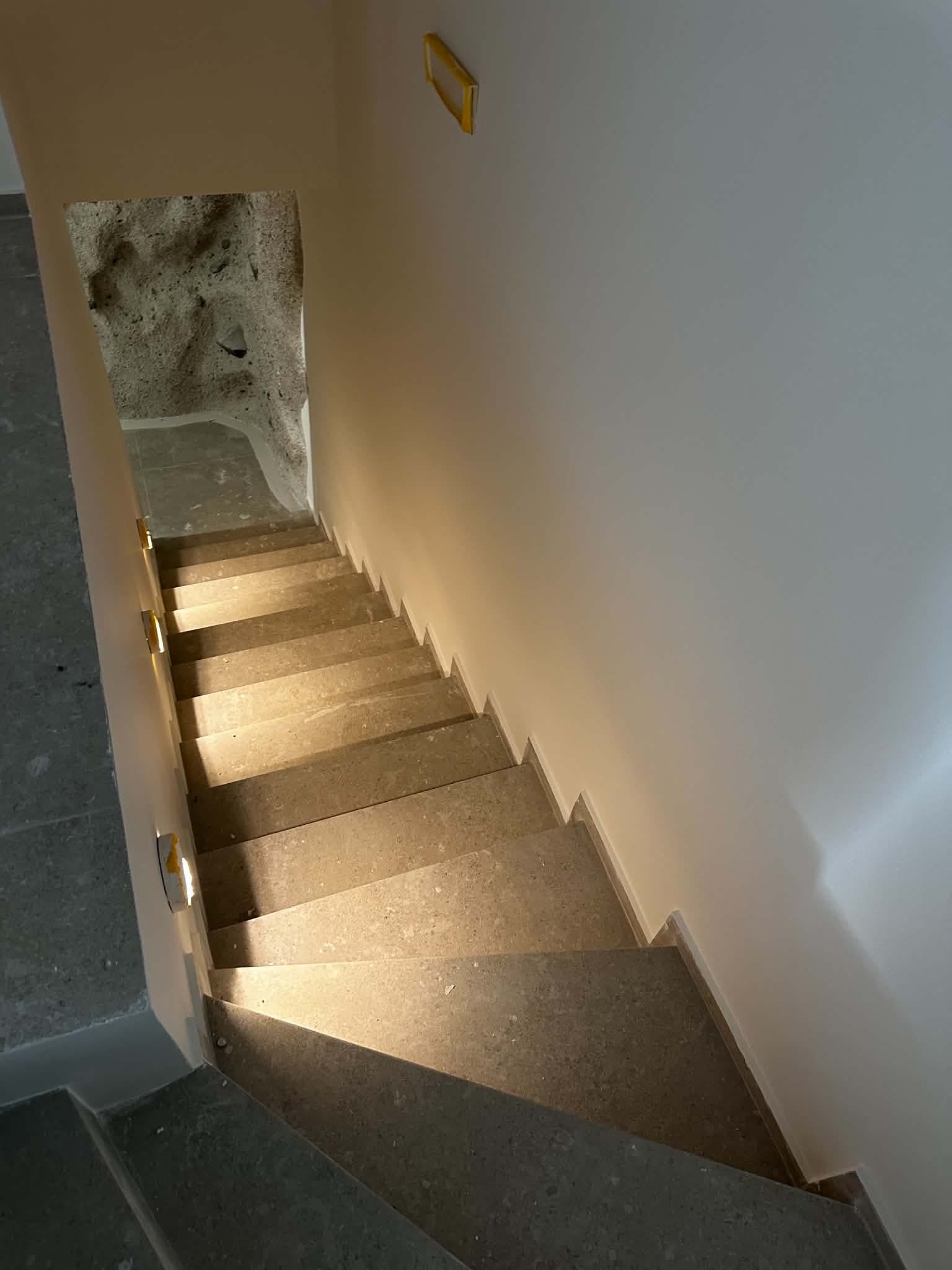 Διαμέρισμα — Φωτισμός σκάλας LED